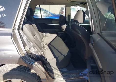 2011 Subaru Outback 2.5I Premium из США, поврежденный, VIN 4S4BRCGC5B3390641